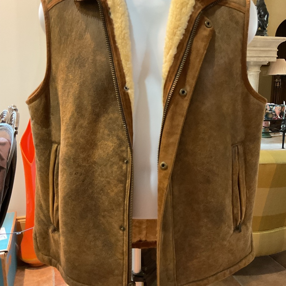 The Territory Ahead Mens Brown and Cream Suede Vest size L